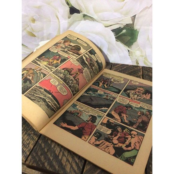 May 1949 Classics Illustrated Comic Book “20,000 League’s Under The Sea” - Picture 12 of 16
